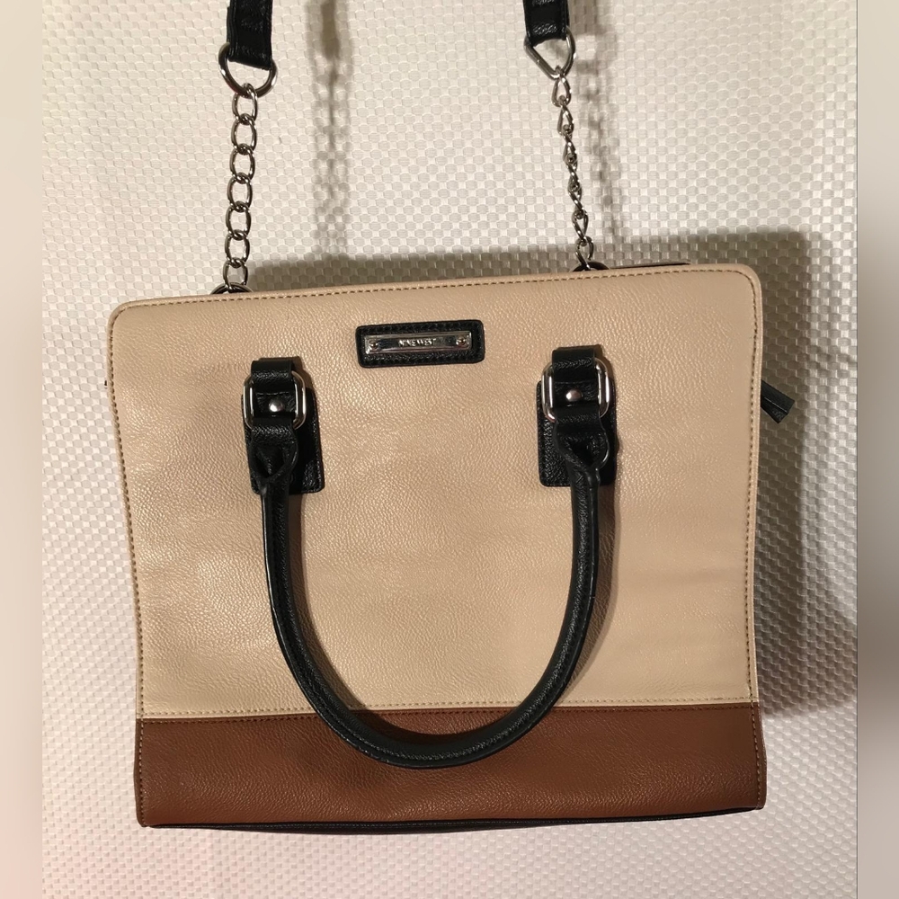 Chic Two-Tone Leather Shoulder Bag